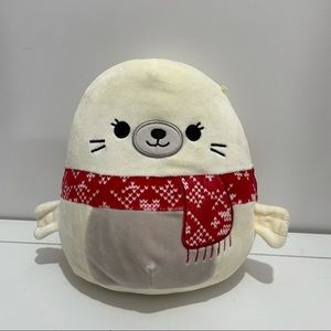 8" Lucille the seal with scarf Squishmallow